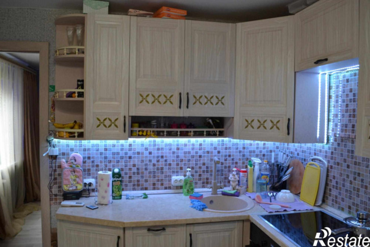 2-комн квартира Нежнова ул, 72