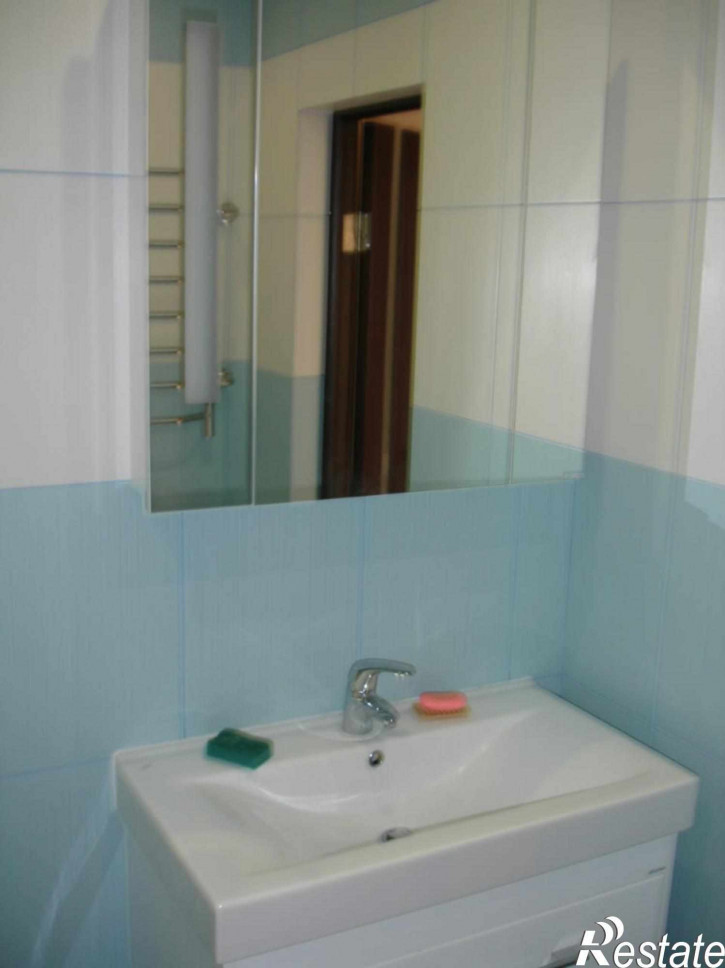 3-комн квартира Нежнова ул, 21