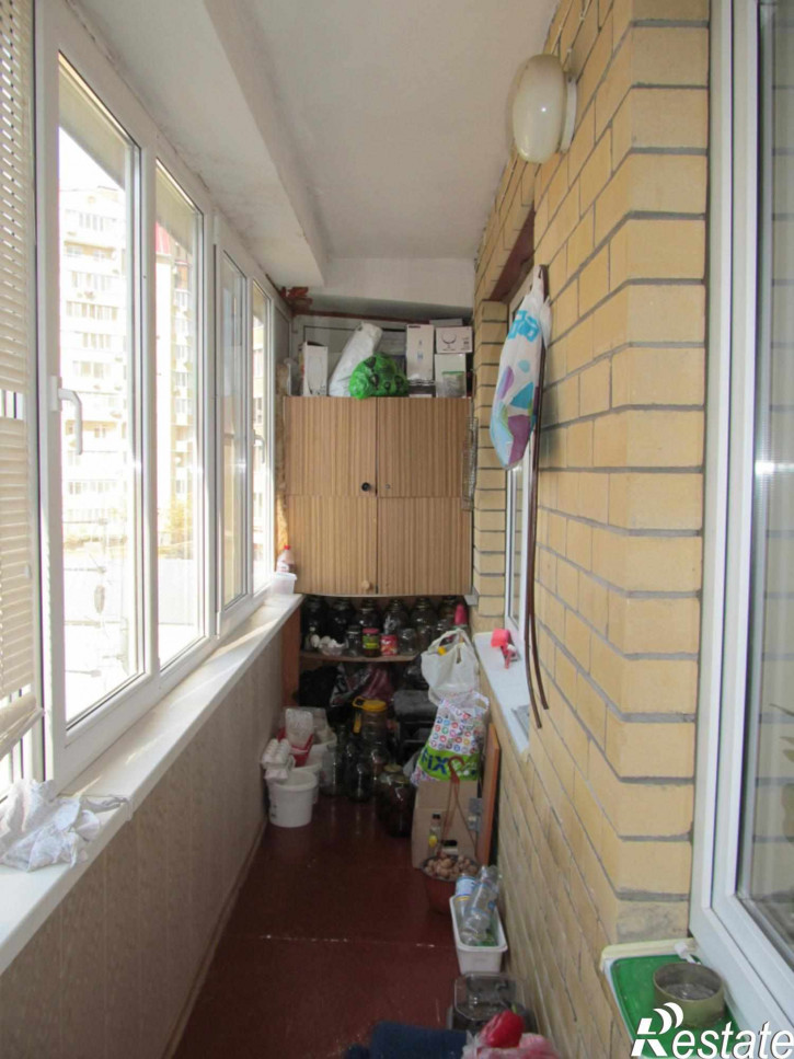 3-комн квартира Булгакова ул, 13