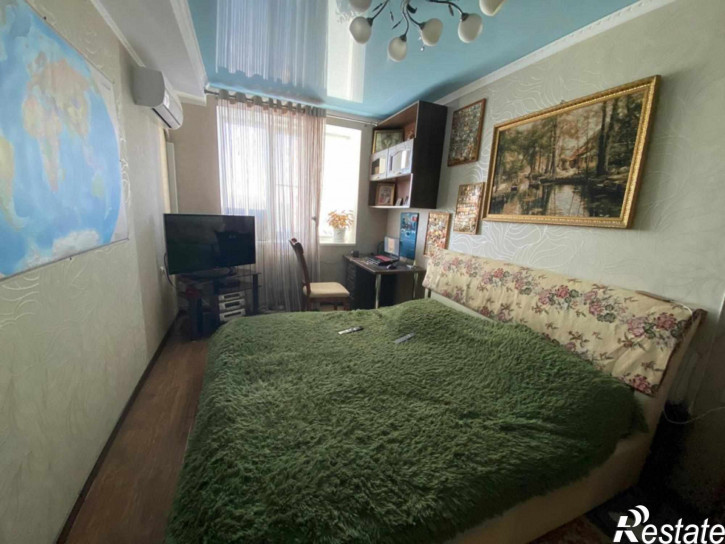 3-комн квартира Булгакова ул, 13