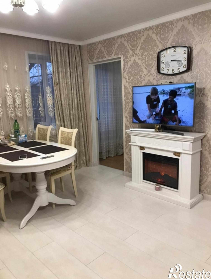3-комн квартира 1-я Бульварная ул