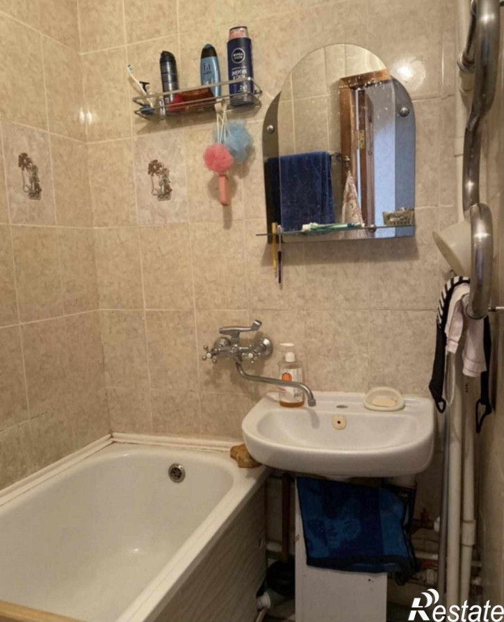 3-комн квартира Калинина пр-кт, 2к4