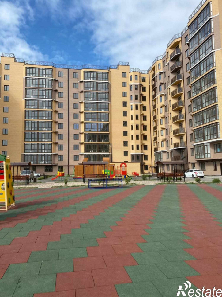 2-комн квартира Адмиральского ул, 1