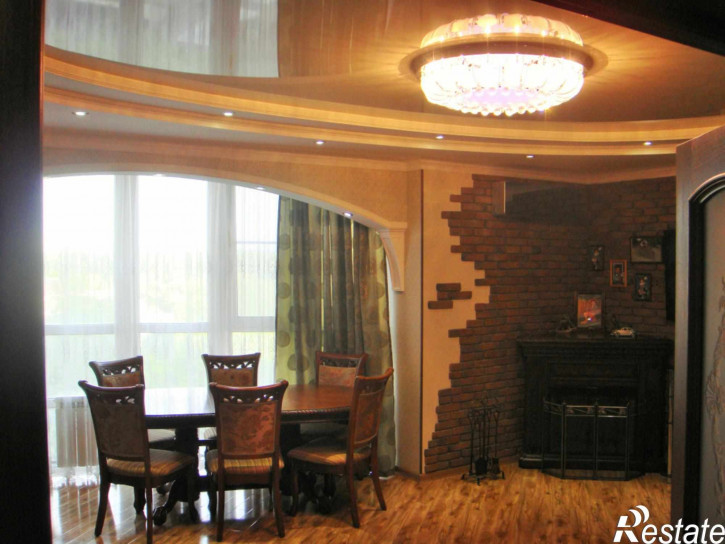 3-комн квартира Оранжерейная ул, 22