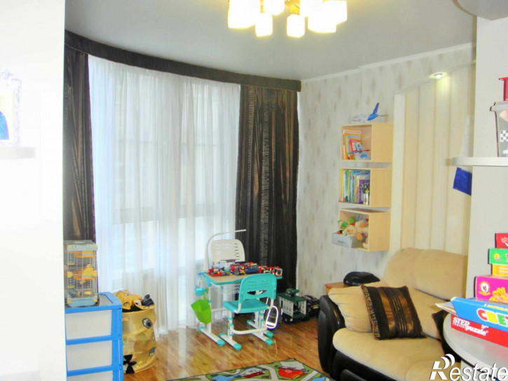 3-комн квартира Оранжерейная ул, 22
