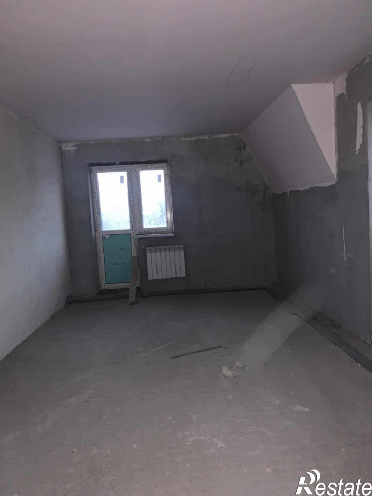 3-комн квартира Дзержинского ул, 57