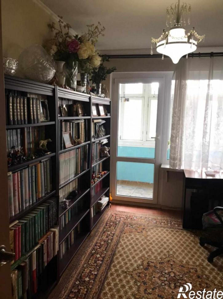 4-комн квартира 40 лет Октября пр-кт, 28