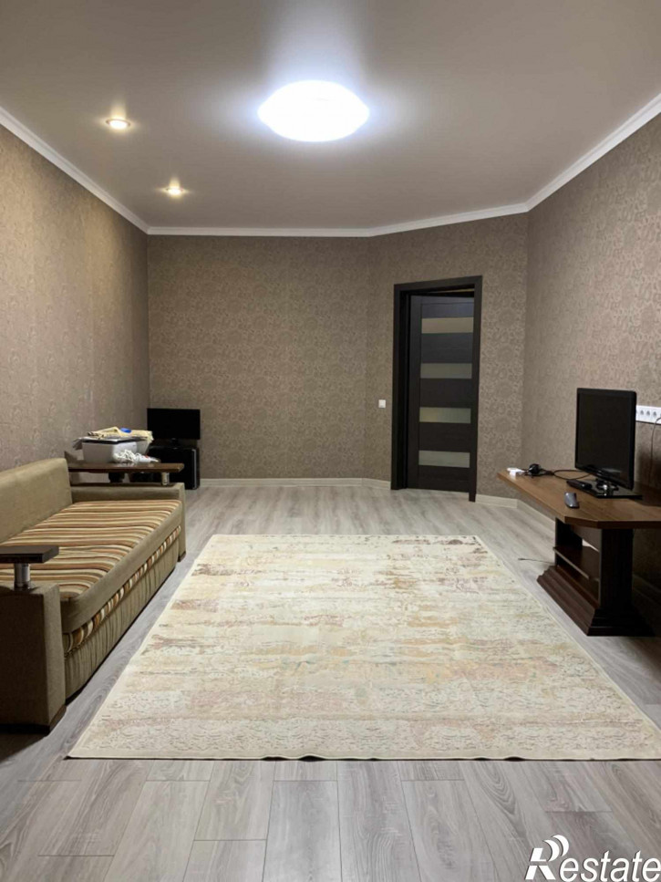 2-комн квартира Нежнова ул, 21к3