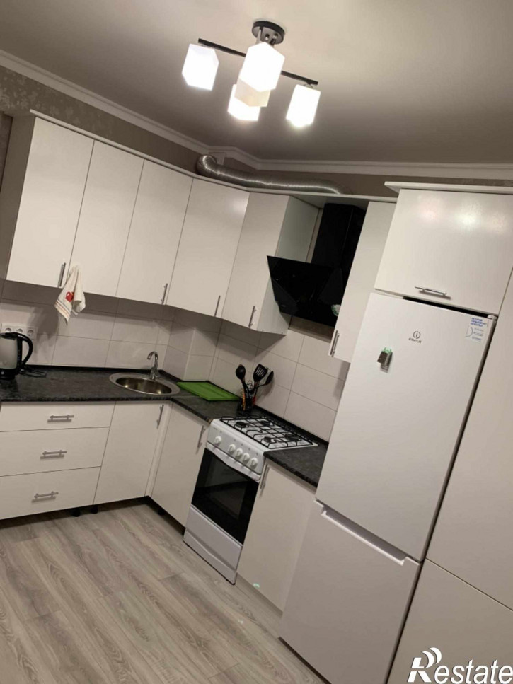 2-комн квартира Нежнова ул, 21к3