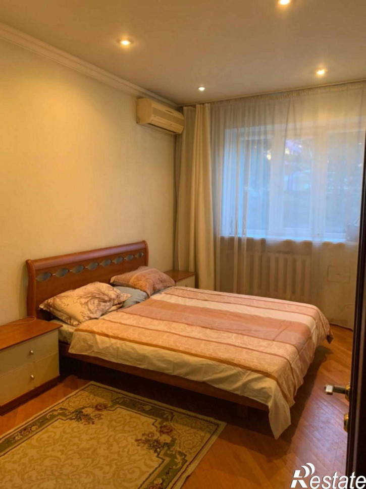 3-комн квартира Калинина пр-кт, 40