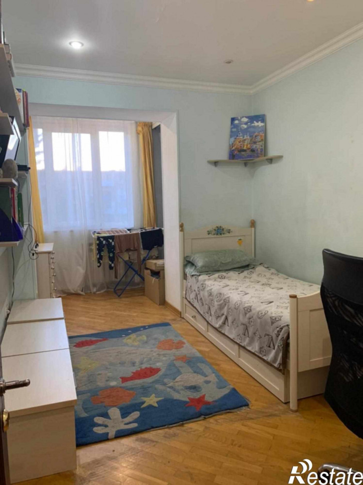 3-комн квартира Калинина пр-кт, 40