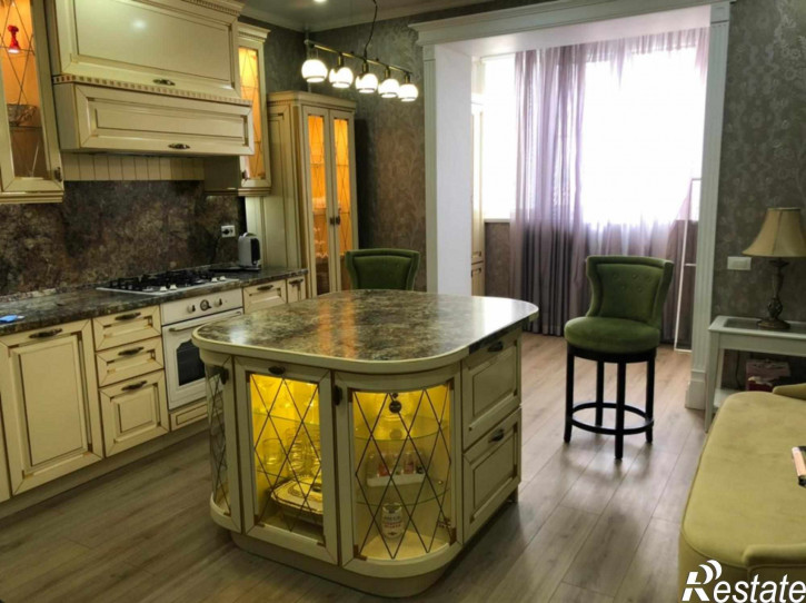 3-комн квартира Нежнова ул, 21к4