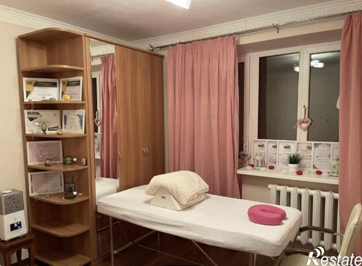 3-комн квартира Пестова ул, 36/2