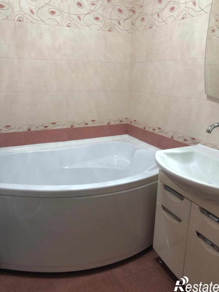 2-комн квартира Пестова ул, 17