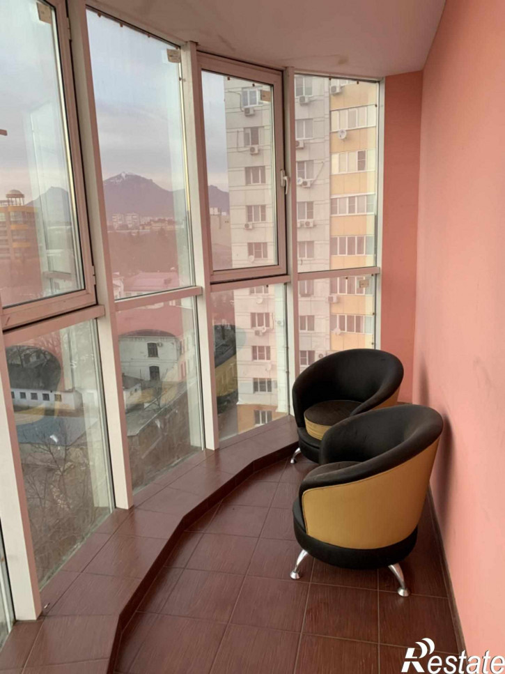 3-комн квартира Дунаевского ул, 1к3