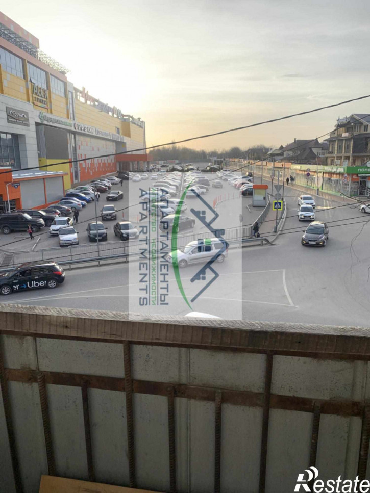 3-комн квартира Адмиральского ул, 57