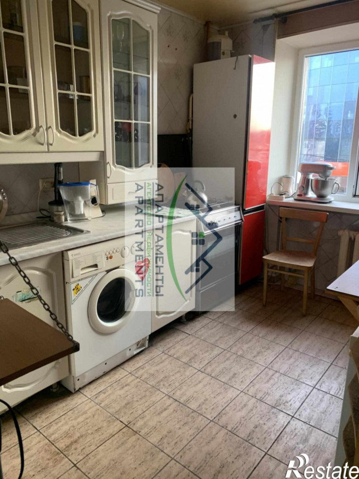 3-комн квартира Адмиральского ул, 57