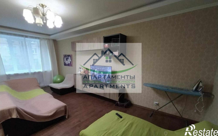 3-комн квартира Орджоникидзе ул, 84к1