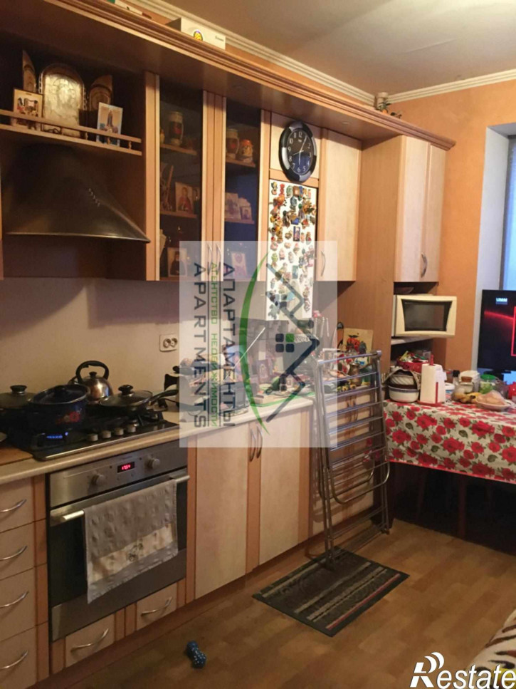 1-комн квартира Розы Люксембург ул, 42