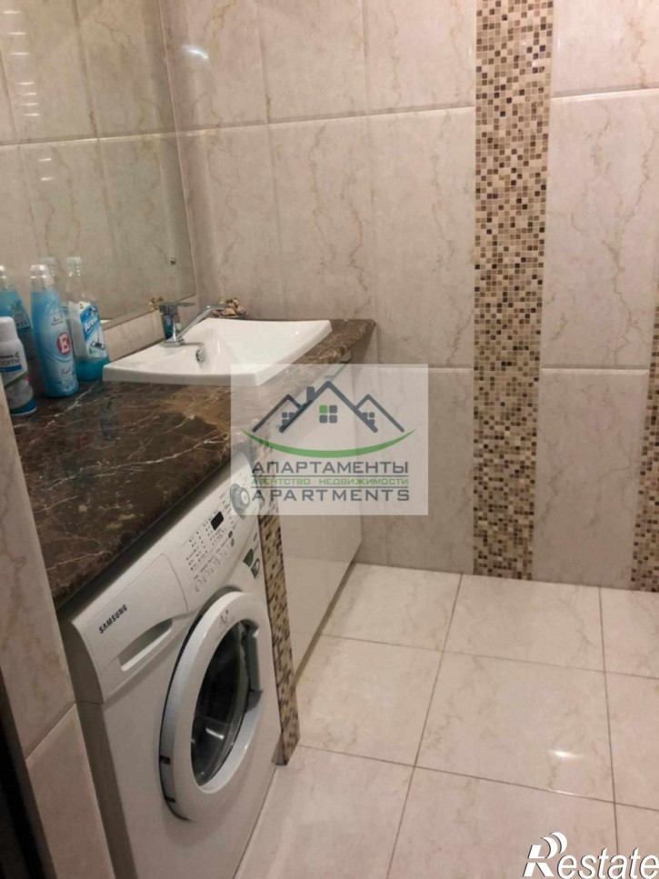 3-комн квартира Бунимовича ул, 19к2
