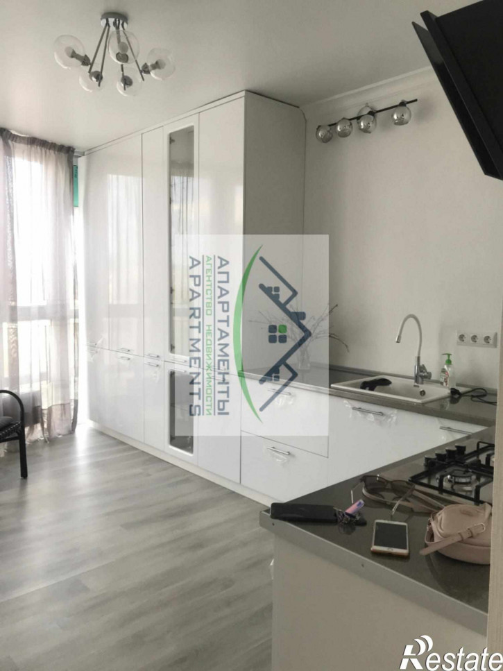 2-комн квартира Нежнова ул, 52