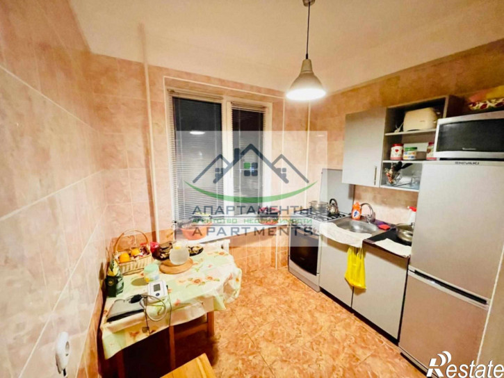 1-комн квартира Адмиральского ул, 8