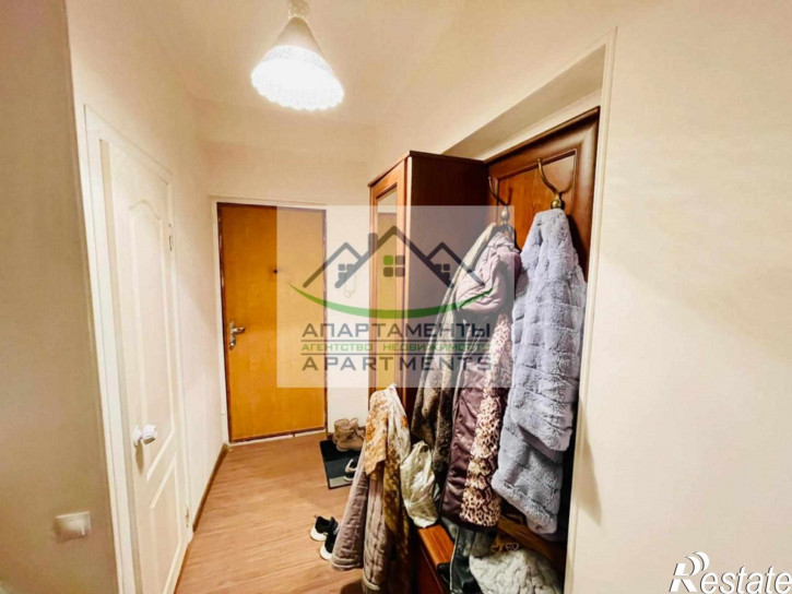 1-комн квартира Адмиральского ул, 8