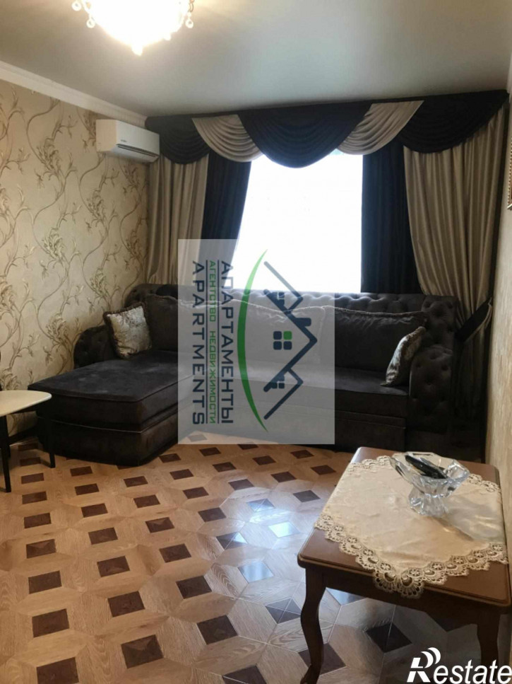 3-комн квартира Бутырина ул, 3
