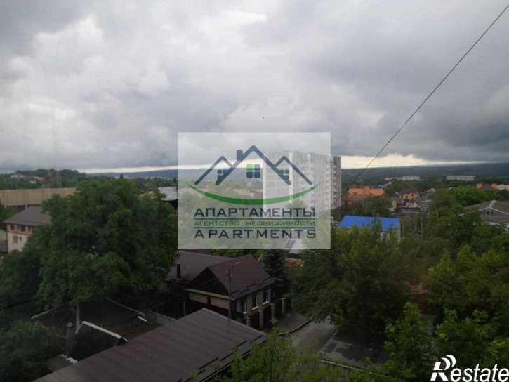 2-комн квартира Бутырина ул, 3