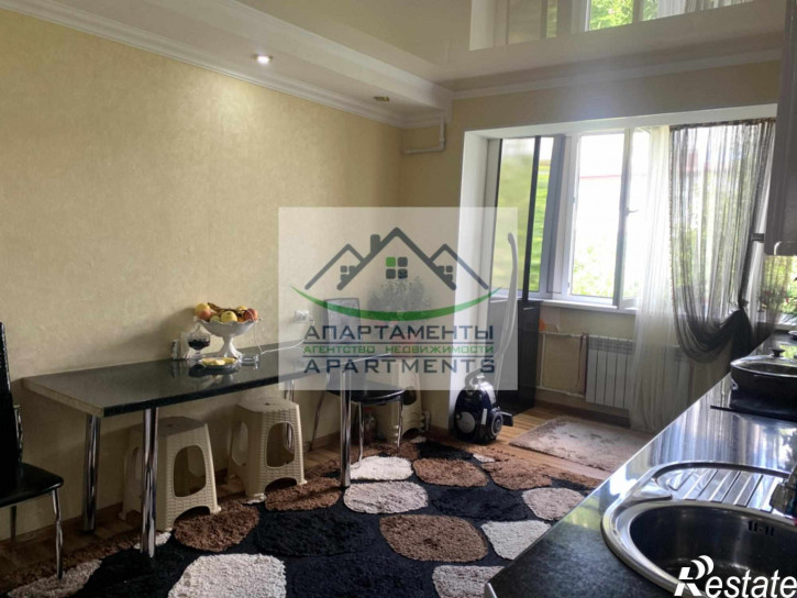 3-комн квартира Украинская ул, 46