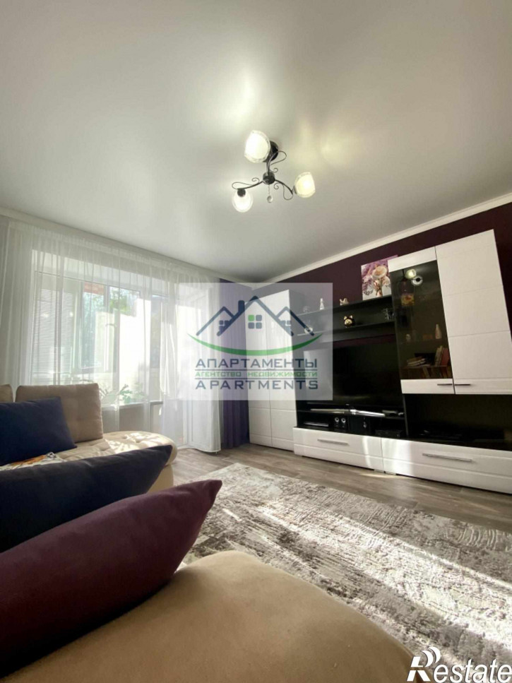 2-комн квартира Нежнова ул, 50