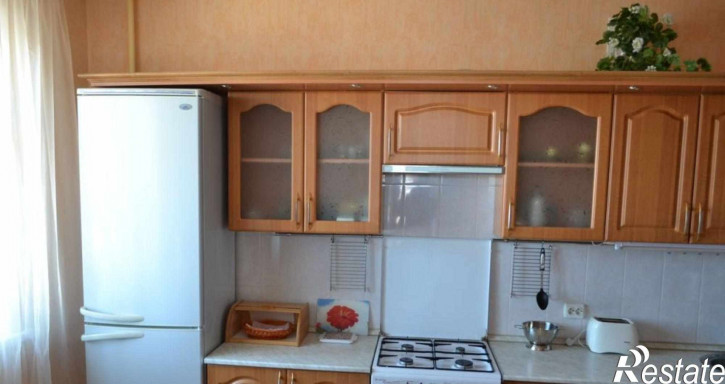 2-комн квартира Батурина ул, 37Б
