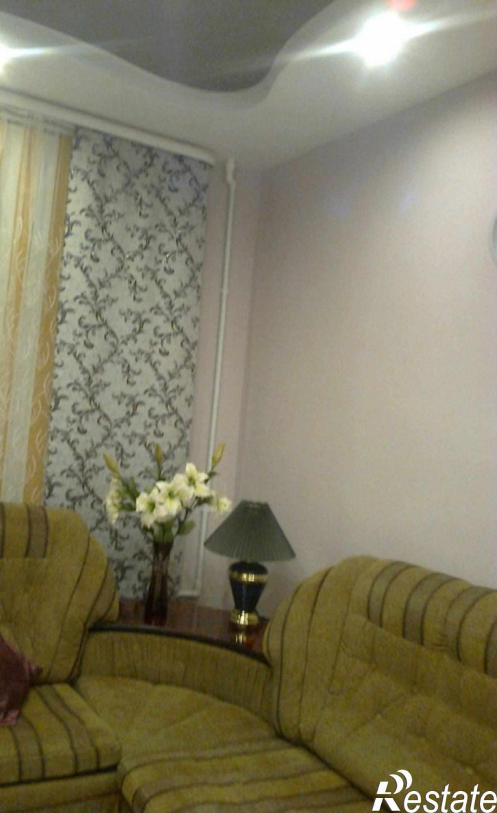2-комн квартира Модорова ул, 3