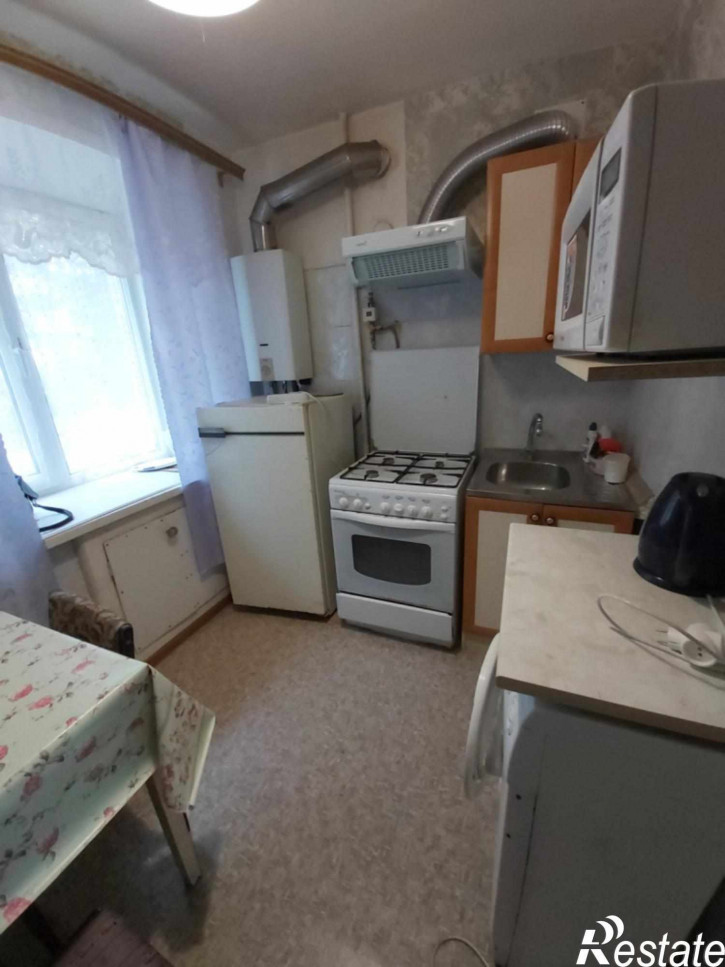 2-комн квартира Ставровская ул, 2