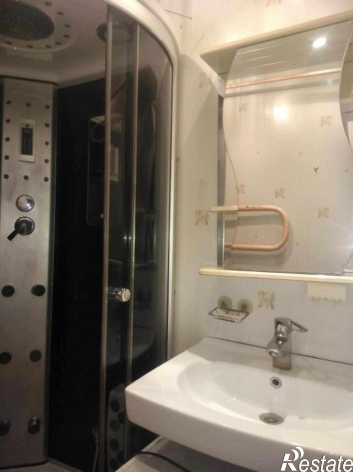 2-комн квартира Ставровская ул, 2