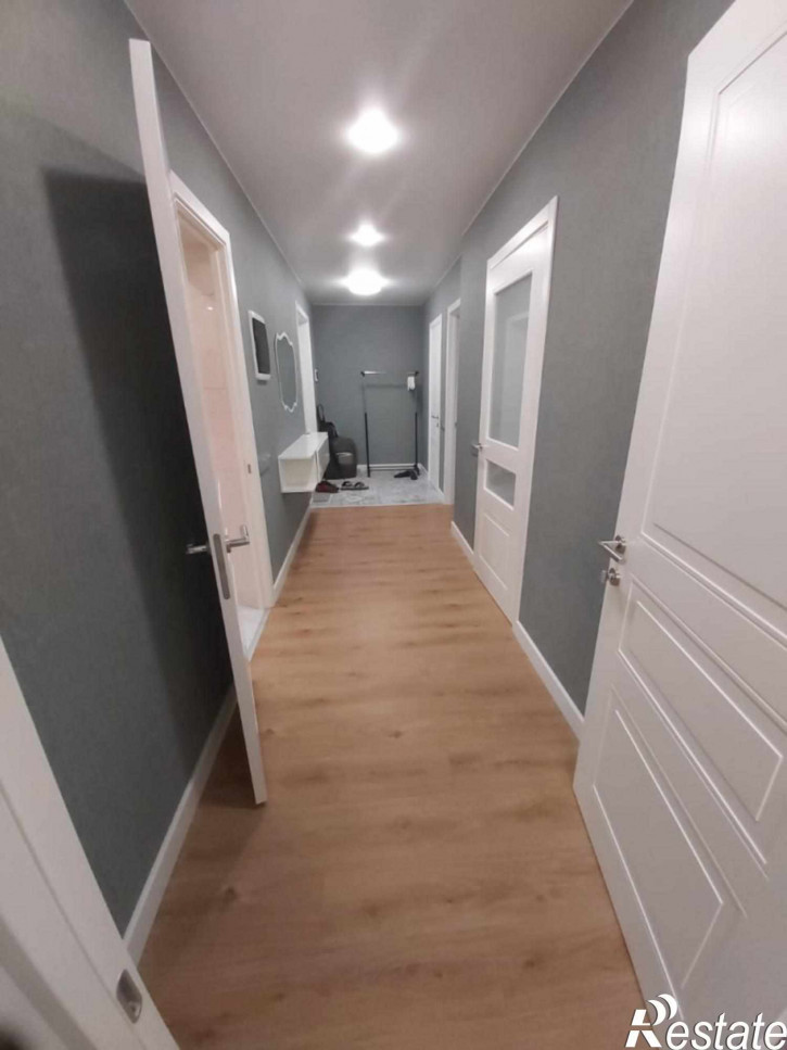 2-комн квартира Малые Ременники ул, 9