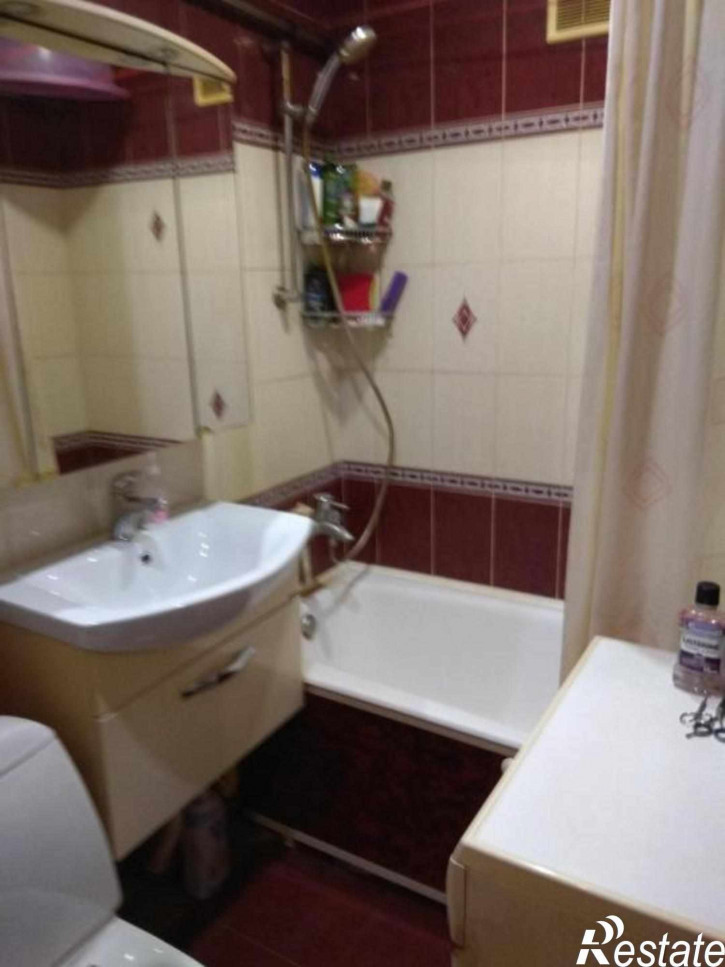 2-комн квартира Белоконской ул, 21