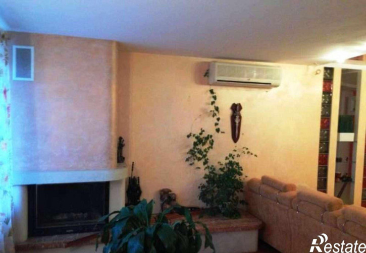 6-комн квартира Ижорская ул, 34А