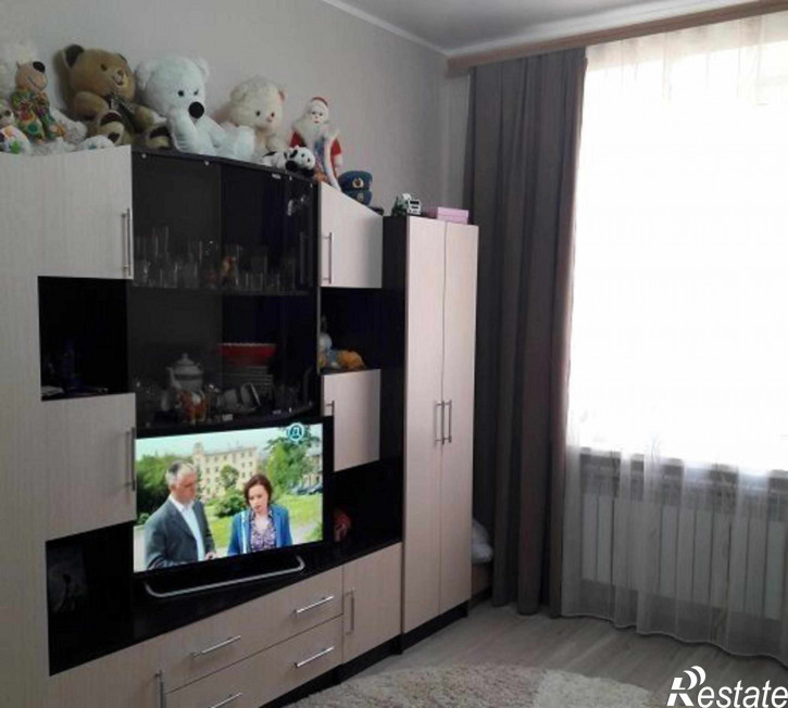 2-комн квартира Комарова ул