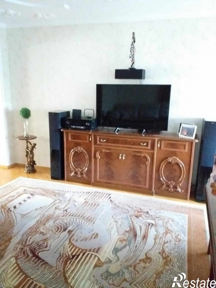 3-комн квартира Крупской ул