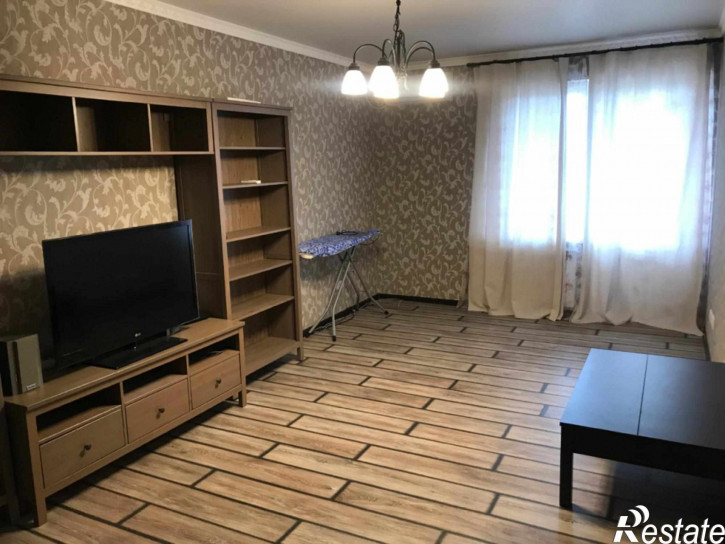 1-комн квартира Половинко ул, 280/2