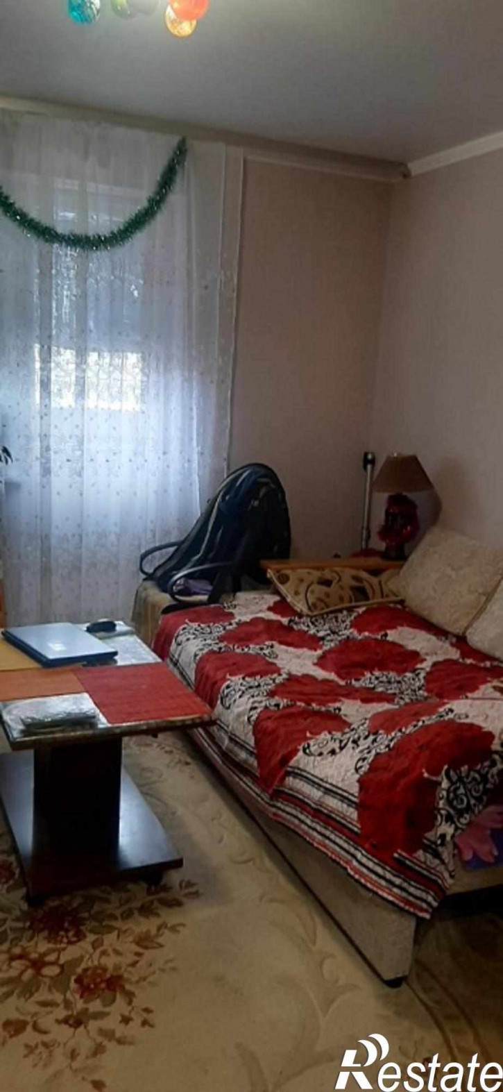 1-комн квартира Половинко ул, 280
