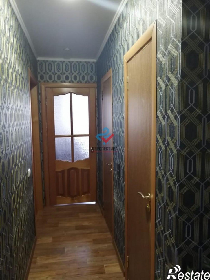 4-комн квартира улица Яблочкова, 44