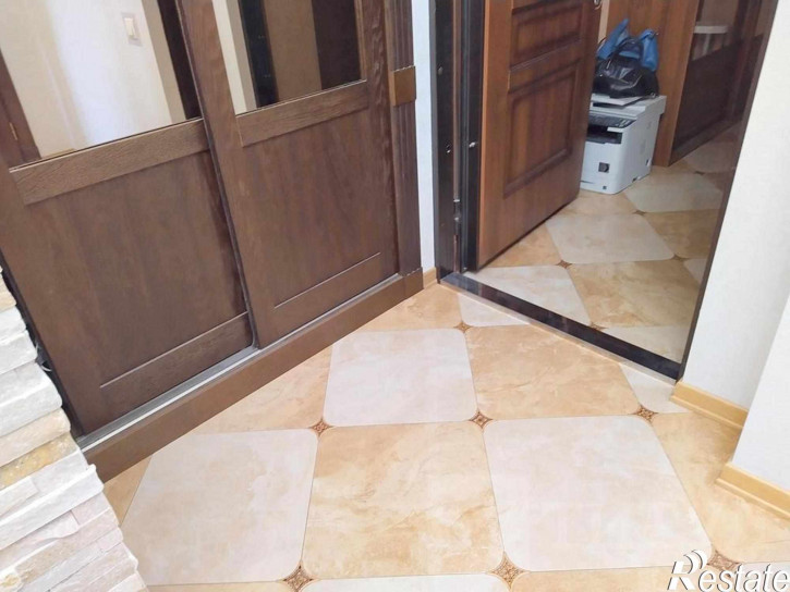 5-комн квартира Центр, Варфоломеева