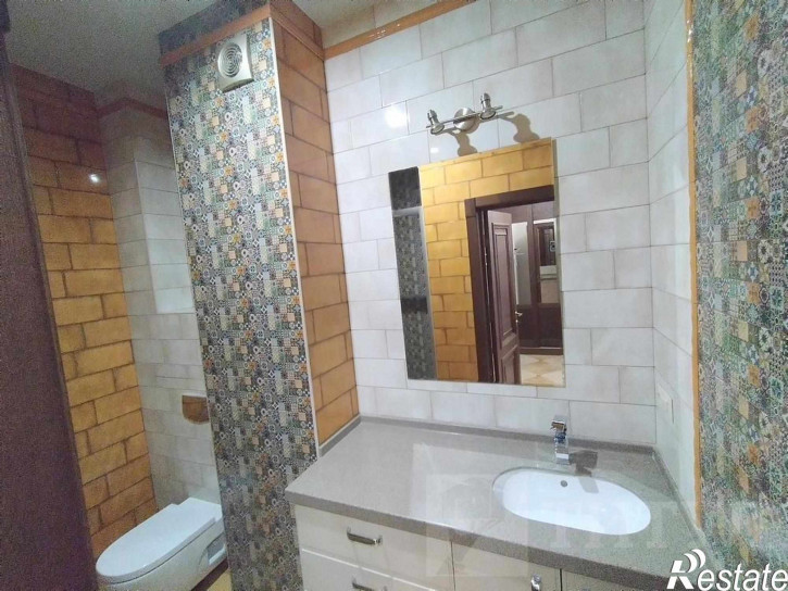 5-комн квартира Центр, Варфоломеева