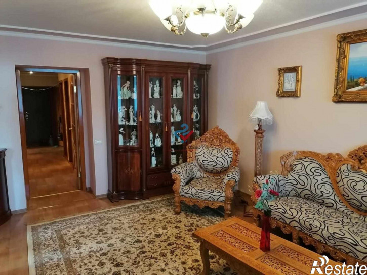 3-комн квартира проспект Победы, 138