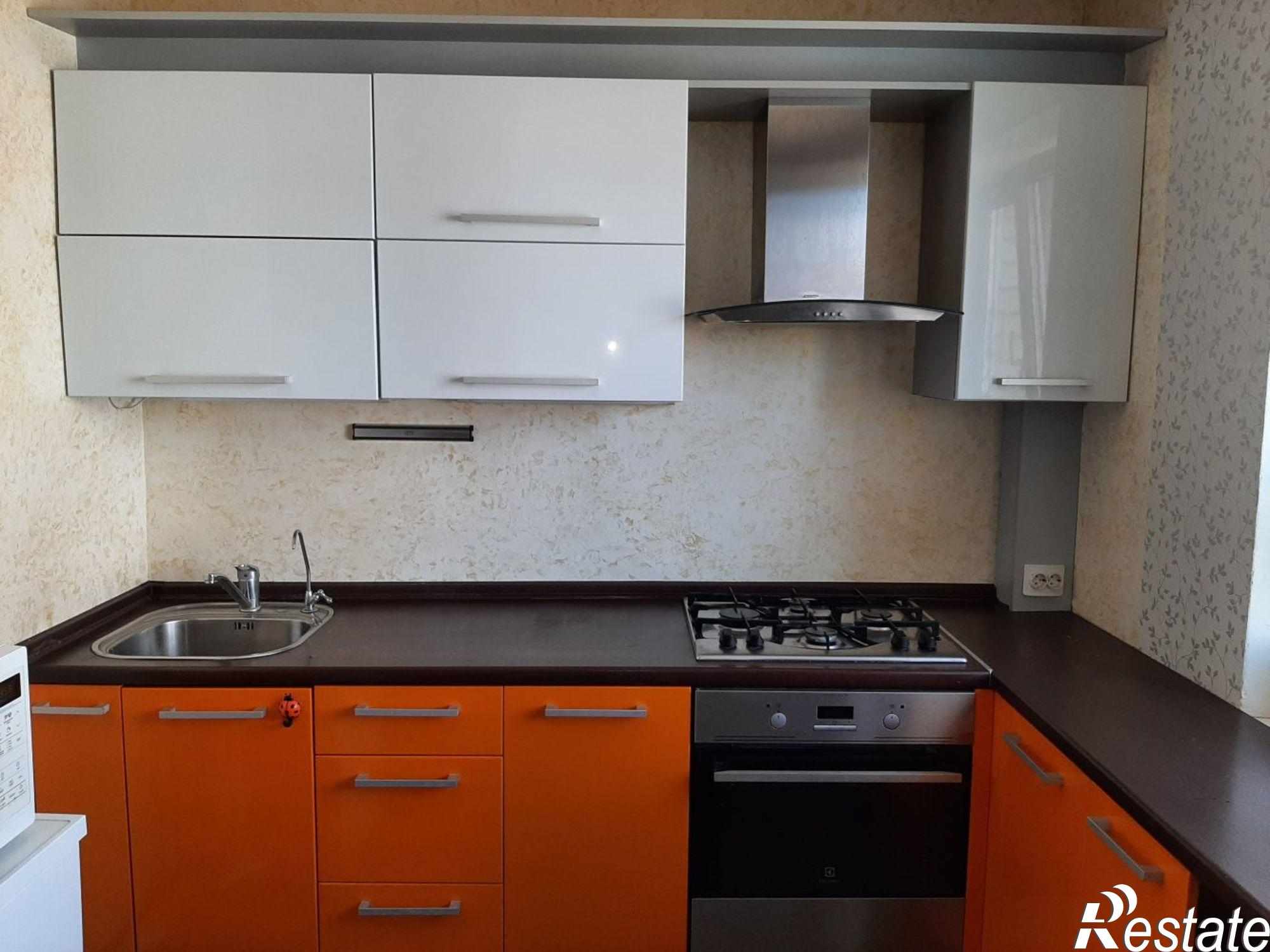 Купить квартиру за 6 900 000 рублей на улица Чернопрудная, 12, к.2