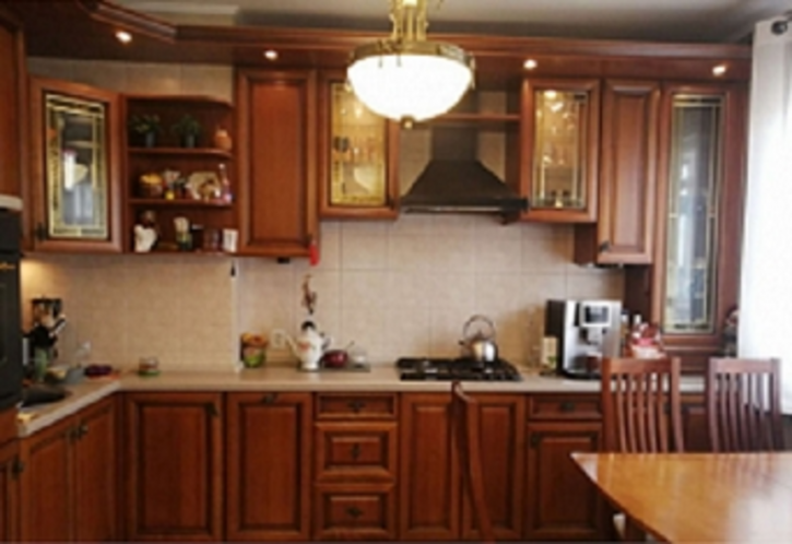 5-комн квартира Южный б-р, 37