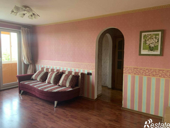 3-комн квартира Генерала Соммера ул, 28