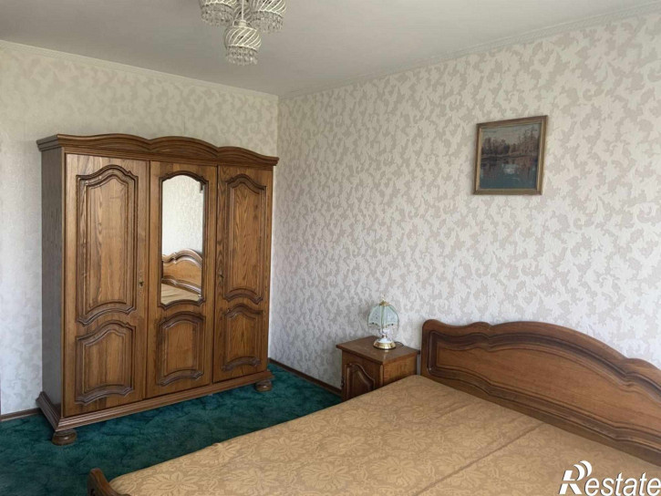 3-комн квартира Генерала Соммера ул, 28